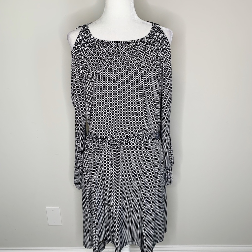 MICHAEL Michael Kors Black & White Patterned Cold Shoulder Stretch Dress